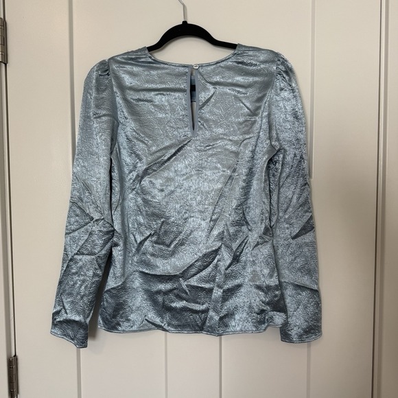 NWT Anthropologie Baum Und Pferdgarten Marcy Top Satin Size US 6 Blue Fog Blouse - Picture 6 of 7